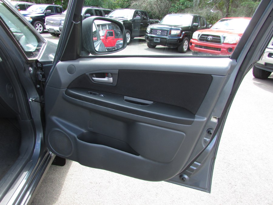 2009 Suzuki SX4 5dr HB Man AWD, available for sale in East Windsor, Connecticut | United Auto Sales of E Windsor, Inc. East Windsor, Connecticut 2009 Suzuki SX4 5dr HB Man AWD, available for sale in East Windsor, Connecticut | United Auto Sales of E Windsor, Inc. East Windsor, Connecticut