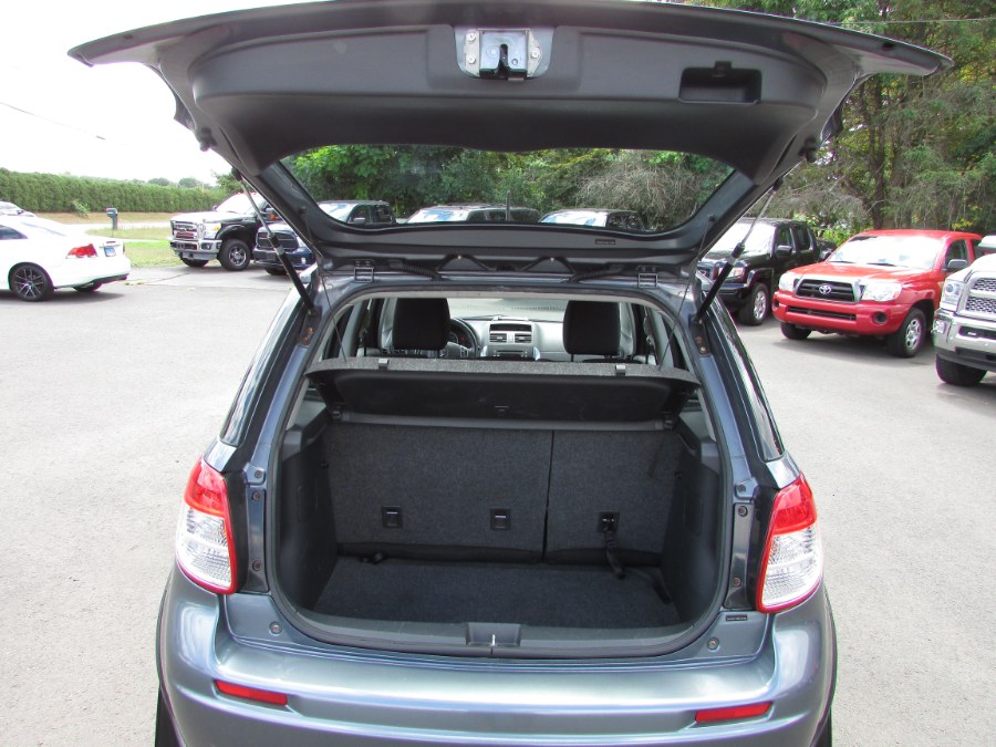 2009 Suzuki SX4 5dr HB Man AWD, available for sale in East Windsor, Connecticut | United Auto Sales of E Windsor, Inc. East Windsor, Connecticut 2009 Suzuki SX4 5dr HB Man AWD, available for sale in East Windsor, Connecticut | United Auto Sales of E Windsor, Inc. East Windsor, Connecticut
