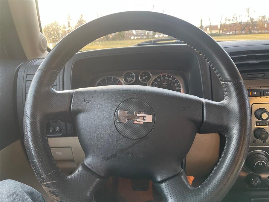 2006 Hummer H3 Base 4dr SUV 4WD, available for sale in Roslyn Heights, New York | Mekawy Auto Sales Inc. Roslyn Heights, New York 2006 Hummer H3 Base 4dr SUV 4WD, available for sale in Roslyn Heights, New York | Mekawy Auto Sales Inc. Roslyn Heights, New York