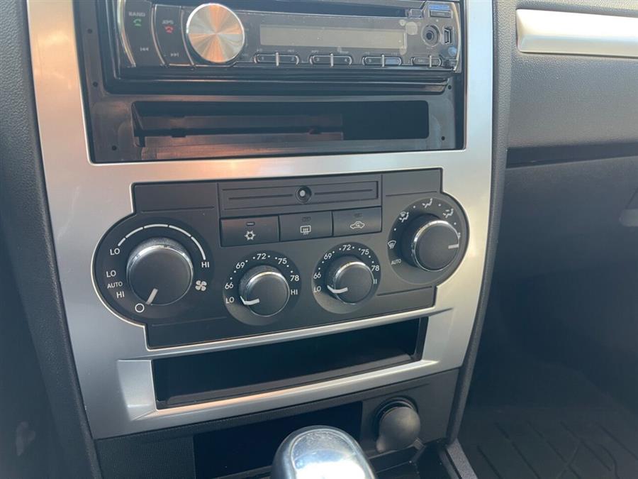 2010 Chrysler 300 Touring 4dr Sedan, available for sale in Roslyn Heights, New York | Mekawy Auto Sales Inc. Roslyn Heights, New York 2010 Chrysler 300 Touring 4dr Sedan, available for sale in Roslyn Heights, New York | Mekawy Auto Sales Inc. Roslyn Heights, New York