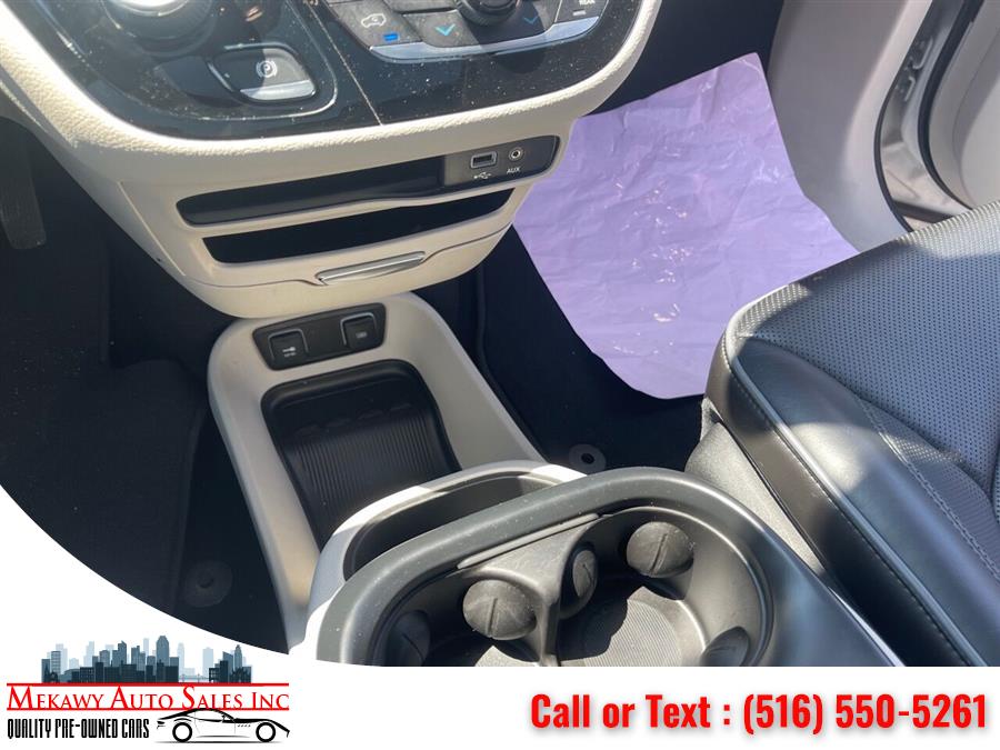 2020 Chrysler Pacifica Limited 4dr Mini Van, available for sale in Roslyn Heights, New York | Mekawy Auto Sales Inc. Roslyn Heights, New York 2020 Chrysler Pacifica Limited 4dr Mini Van, available for sale in Roslyn Heights, New York | Mekawy Auto Sales Inc. Roslyn Heights, New York