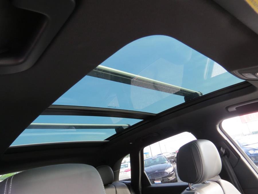 Used Audi Sq5 3.0T quattro Prestige AWD 4dr SUV 2019 | Lake City Exports Inc. Auburn, Maine Used Audi Sq5 3.0T quattro Prestige AWD 4dr SUV 2019 | Lake City Exports Inc. Auburn, Maine
