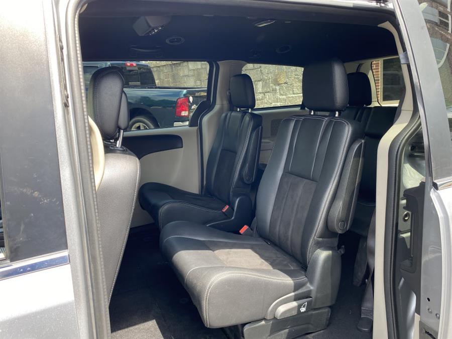 Used Dodge Grand Caravan SXT 2019 | Autouse. Andover, Massachusetts Used Dodge Grand Caravan SXT 2019 | Autouse. Andover, Massachusetts