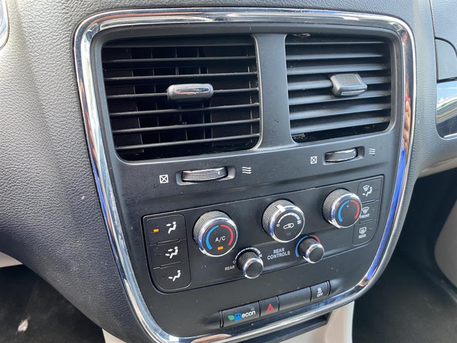 Used Dodge Grand Caravan SXT 2019 | Autouse. Andover, Massachusetts Used Dodge Grand Caravan SXT 2019 | Autouse. Andover, Massachusetts