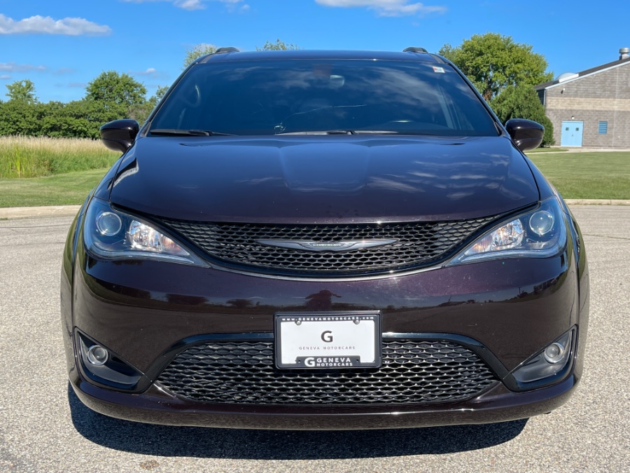 Used Chrysler Pacifica Touring Plus FWD 2018 | Geneva Motor Cars. Darien, Wisconsin Used Chrysler Pacifica Touring Plus FWD 2018 | Geneva Motor Cars. Darien, Wisconsin