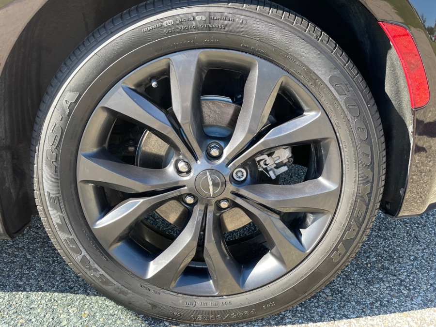 Used Chrysler Pacifica Touring Plus FWD 2018 | Geneva Motor Cars. Darien, Wisconsin Used Chrysler Pacifica Touring Plus FWD 2018 | Geneva Motor Cars. Darien, Wisconsin