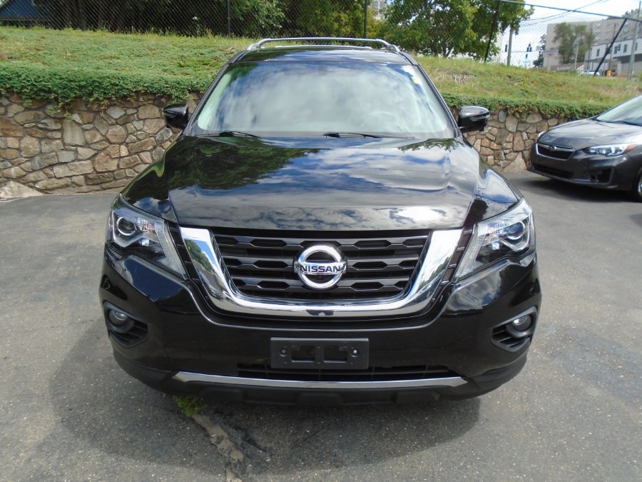 2017 Nissan Pathfinder 4x4 Platinum 4WD 3.5 V6, available for sale in Waterbury, Connecticut | Jim Juliani Motors. Waterbury, Connecticut 2017 Nissan Pathfinder 4x4 Platinum 4WD 3.5 V6, available for sale in Waterbury, Connecticut | Jim Juliani Motors. Waterbury, Connecticut