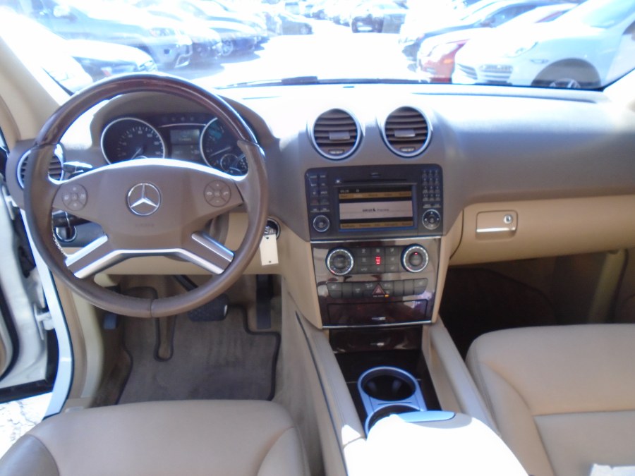 2010 Mercedes-Benz M-Class 4MATIC 4dr ML350, available for sale in Waterbury, Connecticut | Jim Juliani Motors. Waterbury, Connecticut 2010 Mercedes-Benz M-Class 4MATIC 4dr ML350, available for sale in Waterbury, Connecticut | Jim Juliani Motors. Waterbury, Connecticut