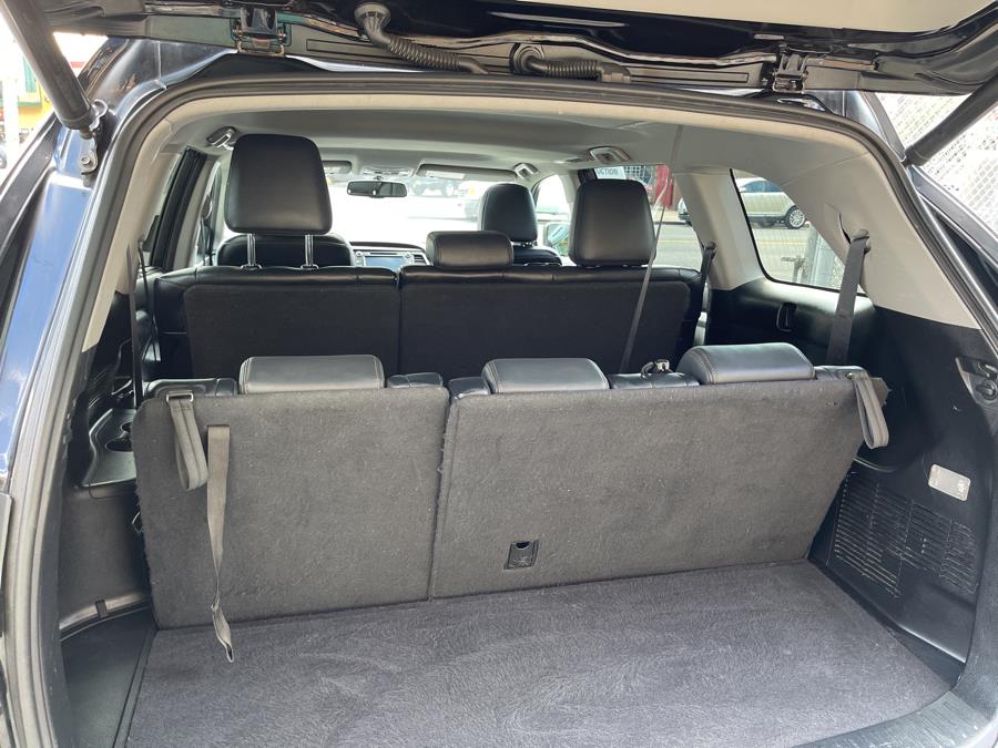 Used Toyota Highlander AWD 4dr V6 XLE (Natl) 2015 | New York Motors Group Solutions LLC. Bronx, New York Used Toyota Highlander AWD 4dr V6 XLE (Natl) 2015 | New York Motors Group Solutions LLC. Bronx, New York