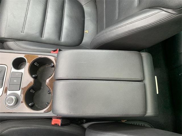2016 Volkswagen Touareg VR6 FSI, available for sale in Stratford, Connecticut | Wiz Leasing Inc. Stratford, Connecticut 2016 Volkswagen Touareg VR6 FSI, available for sale in Stratford, Connecticut | Wiz Leasing Inc. Stratford, Connecticut
