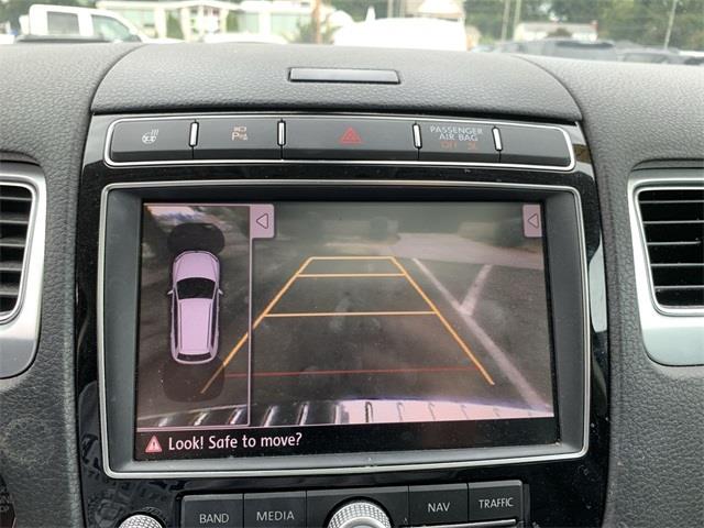 2016 Volkswagen Touareg VR6 FSI, available for sale in Stratford, Connecticut | Wiz Leasing Inc. Stratford, Connecticut 2016 Volkswagen Touareg VR6 FSI, available for sale in Stratford, Connecticut | Wiz Leasing Inc. Stratford, Connecticut
