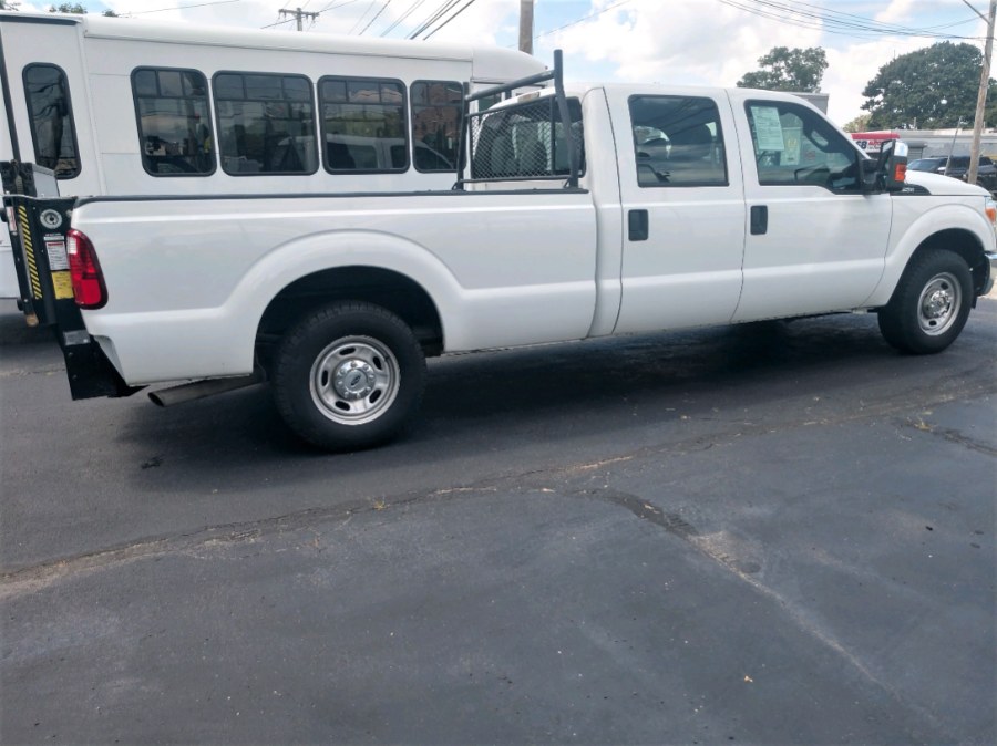 Used Ford Super Duty F-250 SRW CREW CAB LONG BED w LIFTGATE 2015 | Warwick Auto Sales Inc. COPIAGUE, New York Used Ford Super Duty F-250 SRW CREW CAB LONG BED w LIFTGATE 2015 | Warwick Auto Sales Inc. COPIAGUE, New York