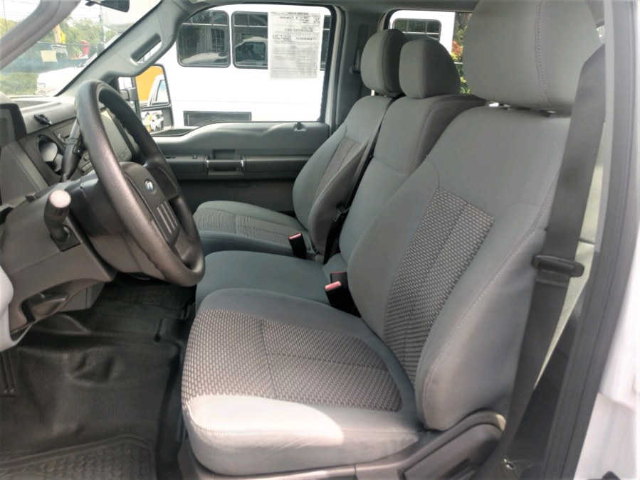 Used Ford Super Duty F-250 SRW CREW CAB LONG BED w LIFTGATE 2015 | Warwick Auto Sales Inc. COPIAGUE, New York Used Ford Super Duty F-250 SRW CREW CAB LONG BED w LIFTGATE 2015 | Warwick Auto Sales Inc. COPIAGUE, New York