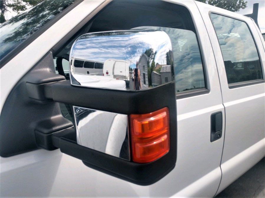 Used Ford Super Duty F-250 SRW CREW CAB LONG BED w LIFTGATE 2015 | Warwick Auto Sales Inc. COPIAGUE, New York Used Ford Super Duty F-250 SRW CREW CAB LONG BED w LIFTGATE 2015 | Warwick Auto Sales Inc. COPIAGUE, New York
