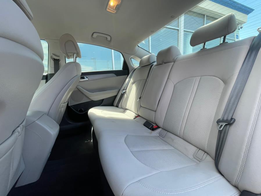 2016 Hyundai Sonata SE. LOW MILES!, available for sale in Rosedale, New York | Sunrise Auto Sales. Rosedale, New York 2016 Hyundai Sonata SE. LOW MILES!, available for sale in Rosedale, New York | Sunrise Auto Sales. Rosedale, New York