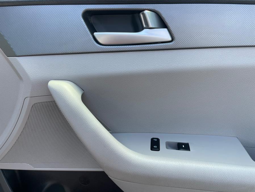 2016 Hyundai Sonata SE. LOW MILES!, available for sale in Rosedale, New York | Sunrise Auto Sales. Rosedale, New York 2016 Hyundai Sonata SE. LOW MILES!, available for sale in Rosedale, New York | Sunrise Auto Sales. Rosedale, New York