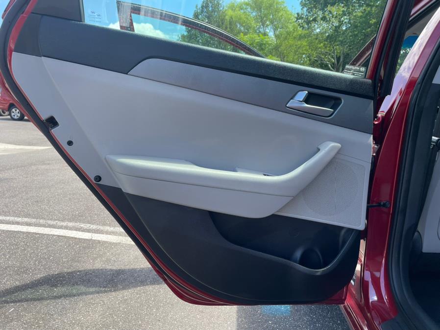 2016 Hyundai Sonata SE. LOW MILES!, available for sale in Rosedale, New York | Sunrise Auto Sales. Rosedale, New York 2016 Hyundai Sonata SE. LOW MILES!, available for sale in Rosedale, New York | Sunrise Auto Sales. Rosedale, New York