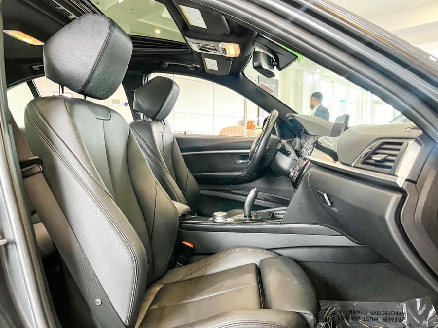 Used BMW 3 Series 330i xDrive Sedan 2018 | Luxury Motor Club. Franklin Square, New York Used BMW 3 Series 330i xDrive Sedan 2018 | Luxury Motor Club. Franklin Square, New York