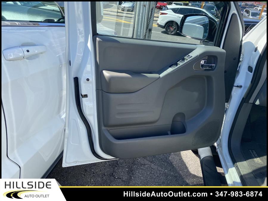 Used Nissan Frontier SV 2018 | Hillside Auto Outlet. Jamaica, New York Used Nissan Frontier SV 2018 | Hillside Auto Outlet. Jamaica, New York