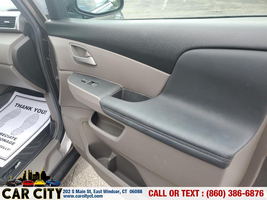 2013 Honda Odyssey 5dr EX-L w/Navi, available for sale in East Windsor, Connecticut | Car City LLC. East Windsor, Connecticut 2013 Honda Odyssey 5dr EX-L w/Navi, available for sale in East Windsor, Connecticut | Car City LLC. East Windsor, Connecticut