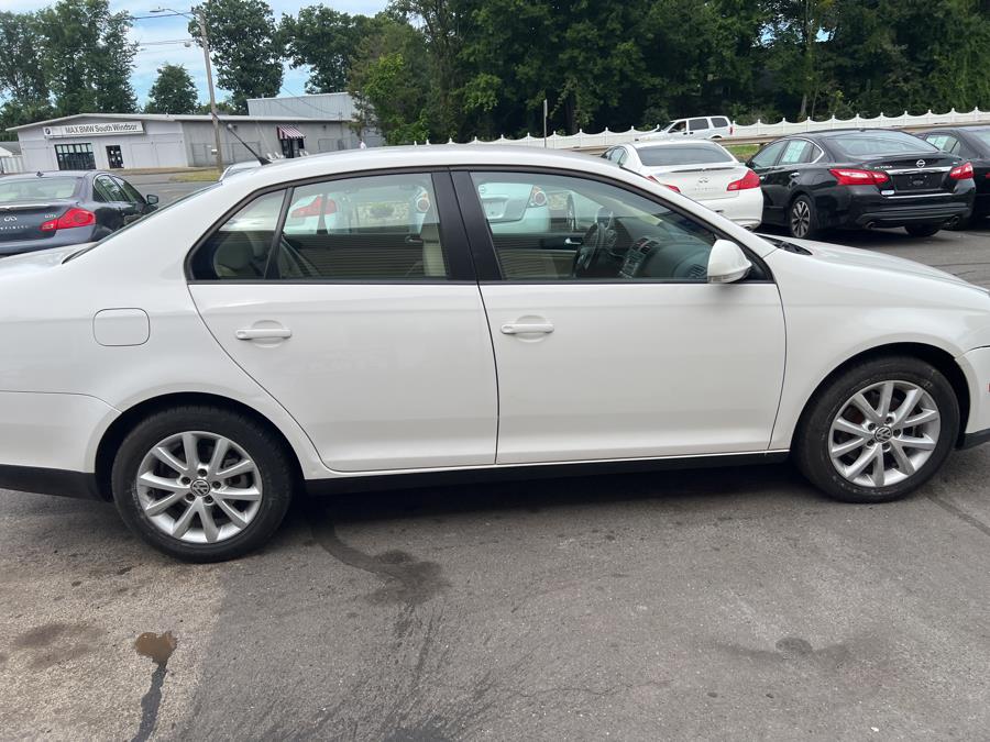 2010 Volkswagen Jetta Sedan 4dr Auto Limited PZEV, available for sale in South Windsor , Connecticut | Ful-line Auto LLC. South Windsor , Connecticut 2010 Volkswagen Jetta Sedan 4dr Auto Limited PZEV, available for sale in South Windsor , Connecticut | Ful-line Auto LLC. South Windsor , Connecticut