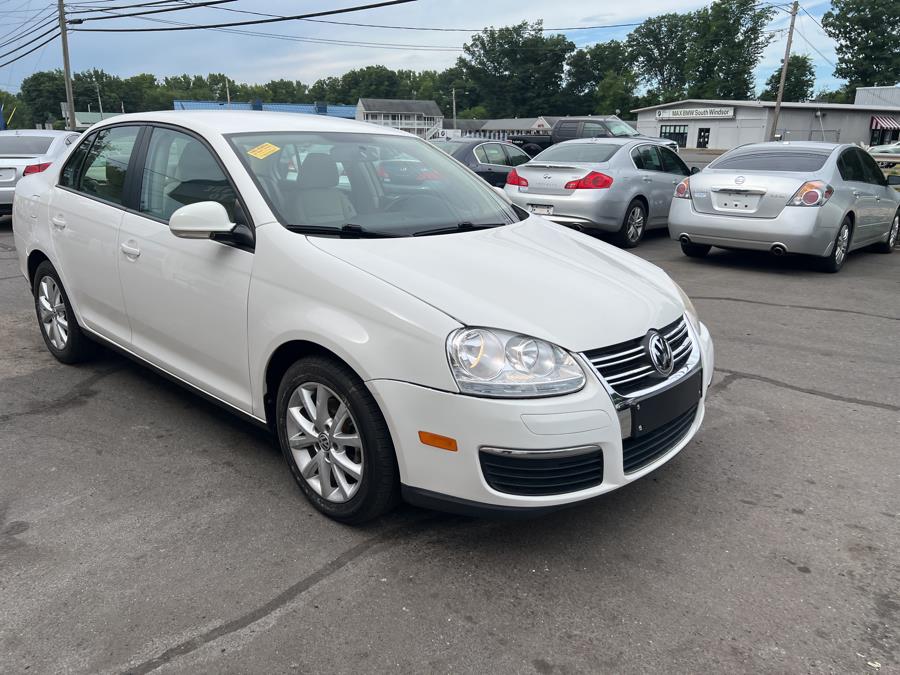 2010 Volkswagen Jetta Sedan 4dr Auto Limited PZEV, available for sale in South Windsor , Connecticut | Ful-line Auto LLC. South Windsor , Connecticut 2010 Volkswagen Jetta Sedan 4dr Auto Limited PZEV, available for sale in South Windsor , Connecticut | Ful-line Auto LLC. South Windsor , Connecticut