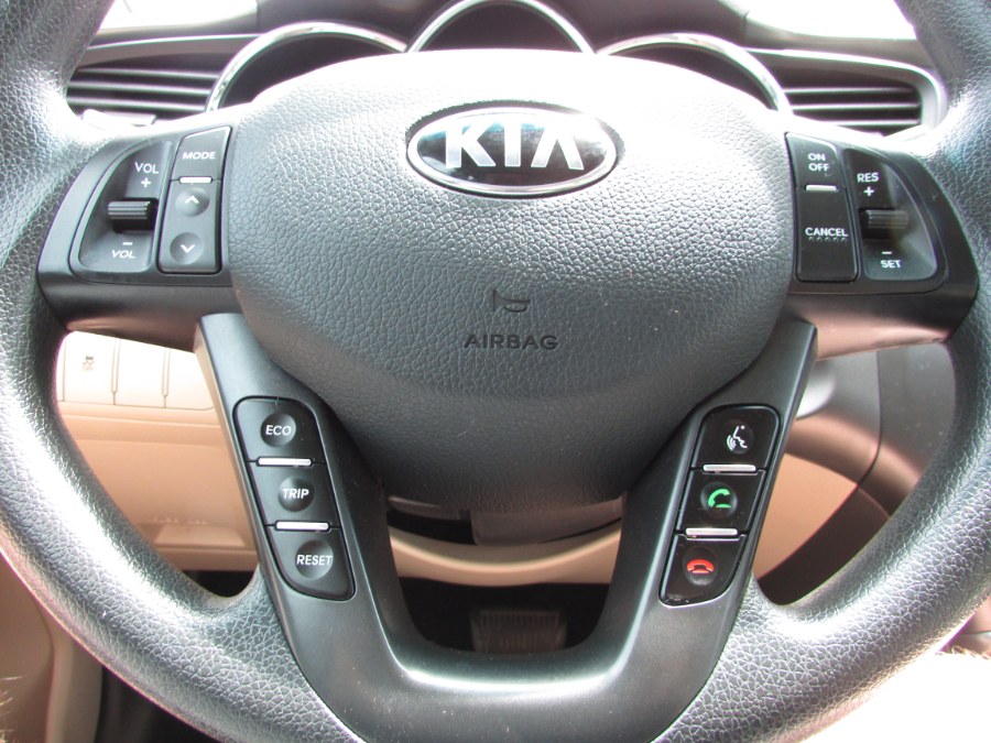 Used Kia Optima 4dr Sdn LX 2013 | United Auto Sales of E Windsor, Inc. East Windsor, Connecticut Used Kia Optima 4dr Sdn LX 2013 | United Auto Sales of E Windsor, Inc. East Windsor, Connecticut