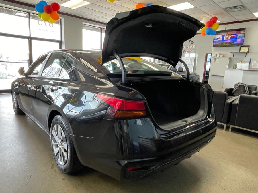2019 Nissan Altima 2.5 S Sedan, available for sale in Inwood, New York | 5 Towns Drive. Inwood, New York 2019 Nissan Altima 2.5 S Sedan, available for sale in Inwood, New York | 5 Towns Drive. Inwood, New York