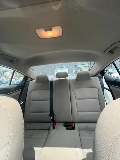 Used Hyundai Elantra SEL 2.0L Auto (Ulsan) 2018 | Zezo Auto Sales. Newark, New Jersey