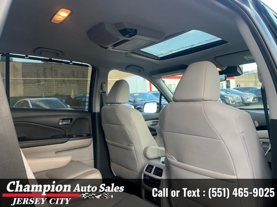 Used Honda Pilot Touring 7-Passenger AWD 2019 | Champion Auto Sales. Jersey City, New Jersey