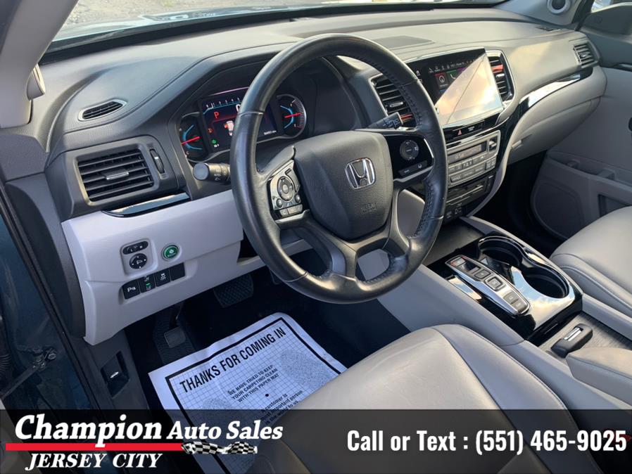 2019 Honda Pilot Touring 7-Passenger AWD, available for sale in Jersey City, New Jersey | Champion Auto Sales. Jersey City, New Jersey 2019 Honda Pilot Touring 7-Passenger AWD, available for sale in Jersey City, New Jersey | Champion Auto Sales. Jersey City, New Jersey