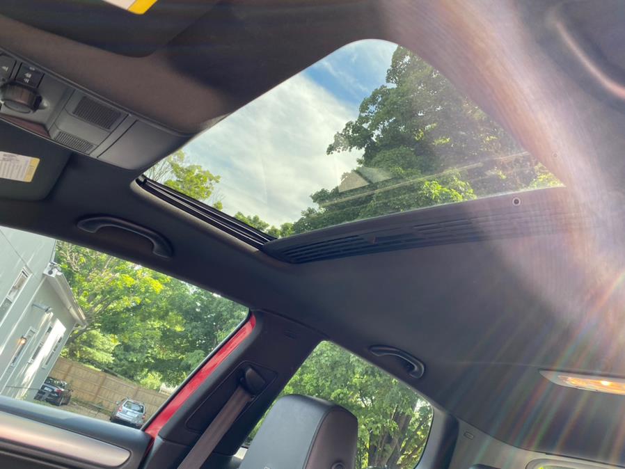 Used Volkswagen Golf R 2dr HB 2013 | Lava Motors 2 Inc. Canton, Connecticut Used Volkswagen Golf R 2dr HB 2013 | Lava Motors 2 Inc. Canton, Connecticut
