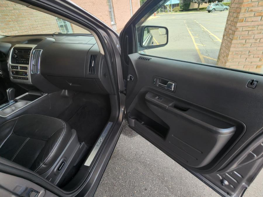2010 Ford Edge 4dr Limited AWD, available for sale in New Britain, Connecticut | Supreme Automotive. New Britain, Connecticut 2010 Ford Edge 4dr Limited AWD, available for sale in New Britain, Connecticut | Supreme Automotive. New Britain, Connecticut