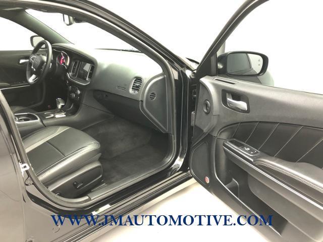 Used Dodge Charger SXT AWD 2017 | J&M Automotive Sls&Svc LLC. Naugatuck, Connecticut Used Dodge Charger SXT AWD 2017 | J&M Automotive Sls&Svc LLC. Naugatuck, Connecticut