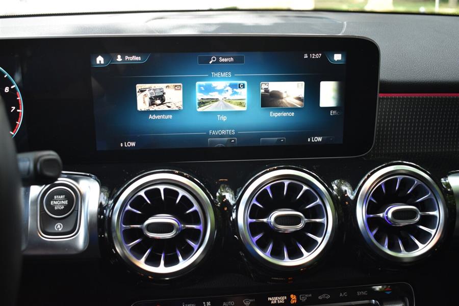 2021 Mercedes-benz Glb GLB 250 4MATIC AWD 4dr SUV, available for sale in Great Neck, New York | Camy Cars. Great Neck, New York 2021 Mercedes-benz Glb GLB 250 4MATIC AWD 4dr SUV, available for sale in Great Neck, New York | Camy Cars. Great Neck, New York