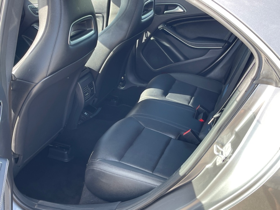 Used Mercedes-Benz CLA-Class 4dr Sdn CLA250 4MATIC 2015 | Geneva Motor Cars. Darien, Wisconsin Used Mercedes-Benz CLA-Class 4dr Sdn CLA250 4MATIC 2015 | Geneva Motor Cars. Darien, Wisconsin