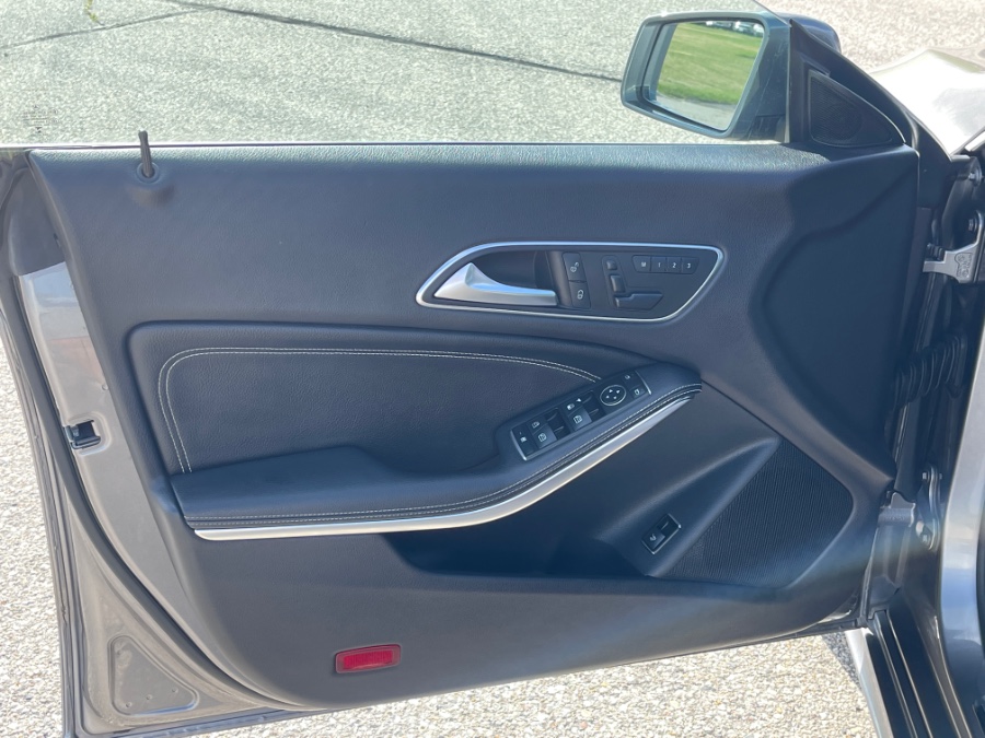 Used Mercedes-Benz CLA-Class 4dr Sdn CLA250 4MATIC 2015 | Geneva Motor Cars. Darien, Wisconsin Used Mercedes-Benz CLA-Class 4dr Sdn CLA250 4MATIC 2015 | Geneva Motor Cars. Darien, Wisconsin