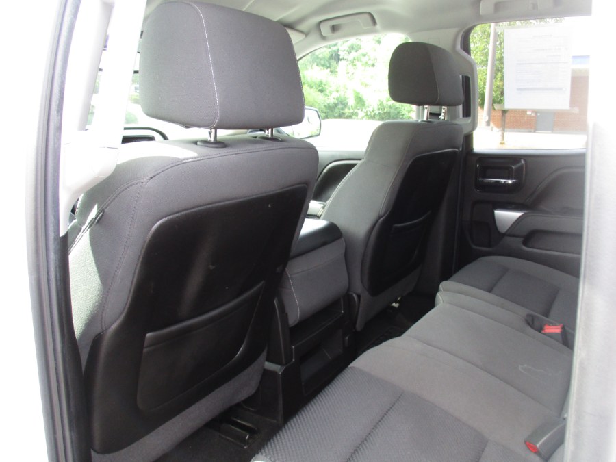 2014 Chevrolet Silverado 1500 4WD Double Cab 143.5" LT w/1LT, available for sale in New Britain, Connecticut | Universal Motors LLC. New Britain, Connecticut 2014 Chevrolet Silverado 1500 4WD Double Cab 143.5" LT w/1LT, available for sale in New Britain, Connecticut | Universal Motors LLC. New Britain, Connecticut
