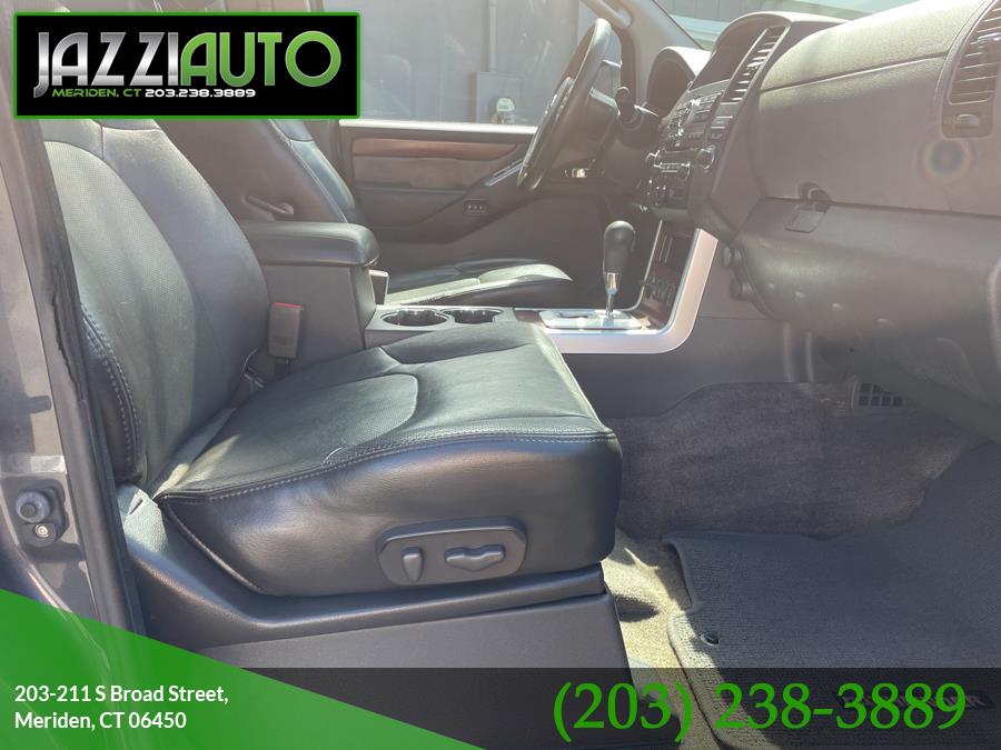 Used Nissan Pathfinder 4WD 4dr V6 Silver 2011 | Jazzi Auto Sales LLC. Meriden, Connecticut Used Nissan Pathfinder 4WD 4dr V6 Silver 2011 | Jazzi Auto Sales LLC. Meriden, Connecticut