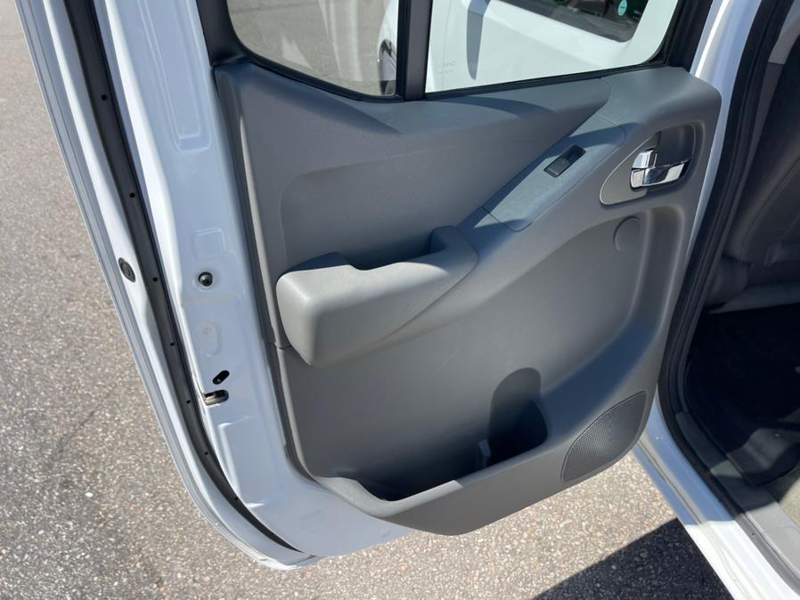 Used Nissan Frontier 4WD Crew Cab SWB Auto SV 2012 | Mike And Tony Auto Sales, Inc. South Windsor, Connecticut Used Nissan Frontier 4WD Crew Cab SWB Auto SV 2012 | Mike And Tony Auto Sales, Inc. South Windsor, Connecticut