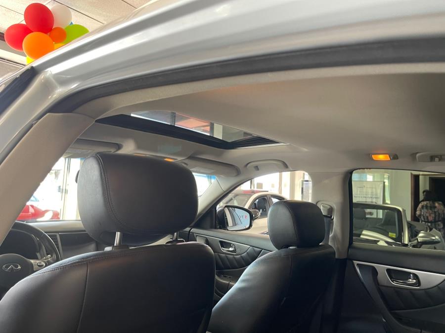 Used INFINITI QX70 AWD 4dr 2016 | 5 Towns Drive. Inwood, New York Used INFINITI QX70 AWD 4dr 2016 | 5 Towns Drive. Inwood, New York