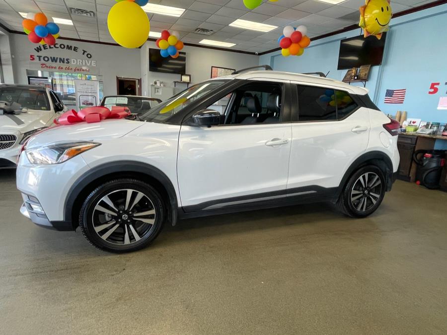 2019 Nissan Kicks SR FWD, available for sale in Inwood, New York | 5 Towns Drive. Inwood, New York 2019 Nissan Kicks SR FWD, available for sale in Inwood, New York | 5 Towns Drive. Inwood, New York
