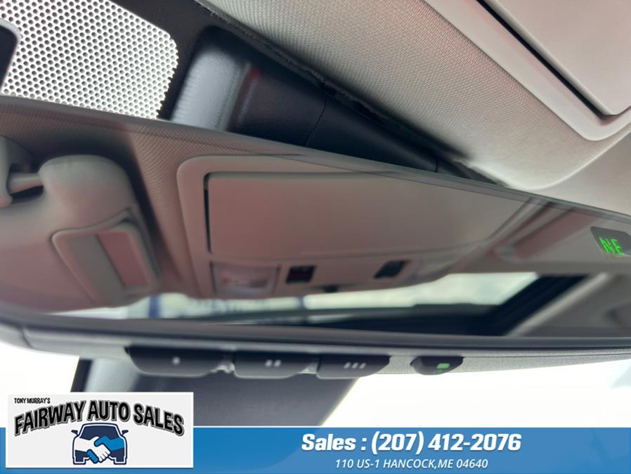 Used Toyota RAV4 PLATINUM Platinum AWD (Natl) 2017 | Fairway Auto Sales. Hancock, Maine Used Toyota RAV4 PLATINUM Platinum AWD (Natl) 2017 | Fairway Auto Sales. Hancock, Maine