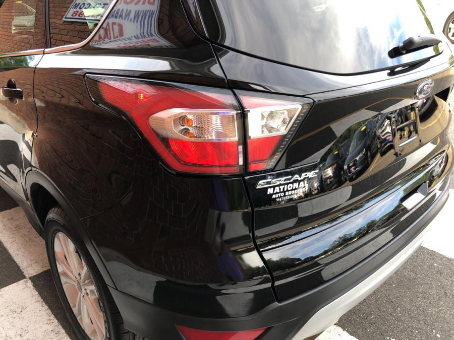 2018 Ford Escape SE 4WD, available for sale in Waterbury, Connecticut | National Auto Brokers, Inc.. Waterbury, Connecticut 2018 Ford Escape SE 4WD, available for sale in Waterbury, Connecticut | National Auto Brokers, Inc.. Waterbury, Connecticut