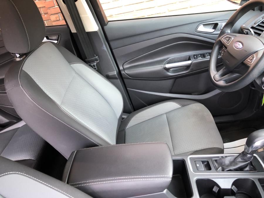 2018 Ford Escape SE 4WD, available for sale in Waterbury, Connecticut | National Auto Brokers, Inc.. Waterbury, Connecticut 2018 Ford Escape SE 4WD, available for sale in Waterbury, Connecticut | National Auto Brokers, Inc.. Waterbury, Connecticut