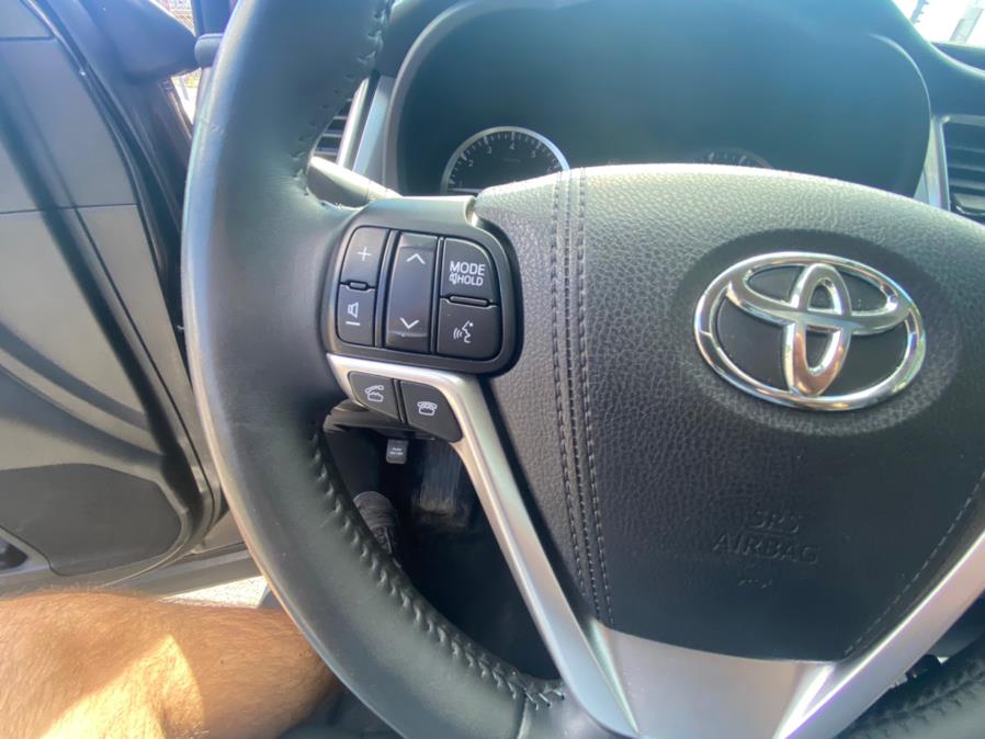 Used Toyota Highlander AWD 4dr V6 XLE (Natl) 2016 | VEB Auto Sales. Hartford, Connecticut Used Toyota Highlander AWD 4dr V6 XLE (Natl) 2016 | VEB Auto Sales. Hartford, Connecticut