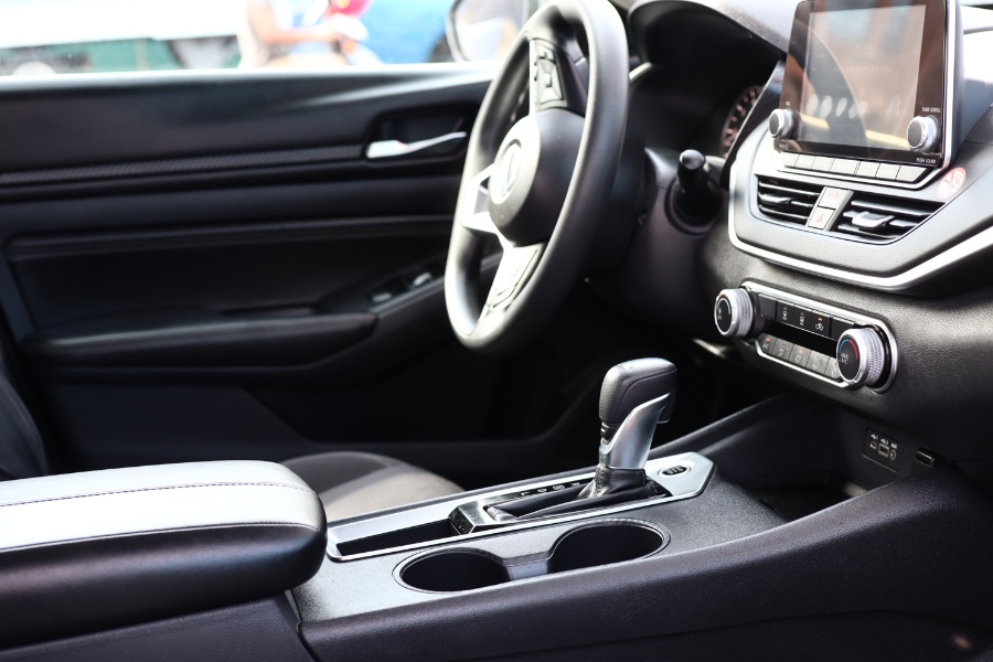 2020 Nissan Altima 2.5 S Sedan, available for sale in Jamaica, New York | Hillside Auto Mall Inc.. Jamaica, New York 2020 Nissan Altima 2.5 S Sedan, available for sale in Jamaica, New York | Hillside Auto Mall Inc.. Jamaica, New York