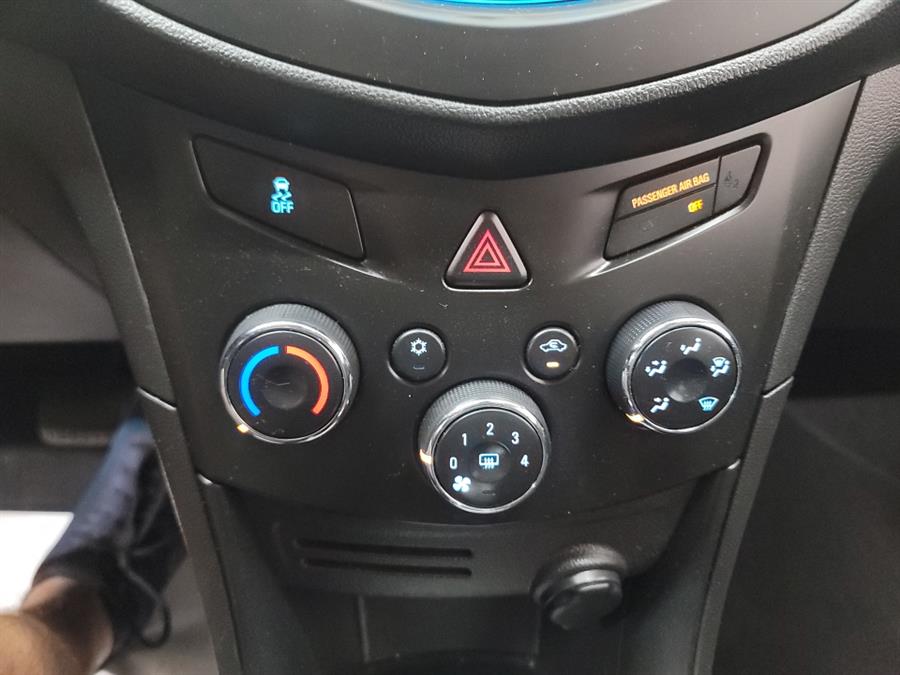 2015 Chevrolet Trax AWD 4dr LS w/1LS, available for sale in West Haven, Connecticut | Auto Fair Inc.. West Haven, Connecticut 2015 Chevrolet Trax AWD 4dr LS w/1LS, available for sale in West Haven, Connecticut | Auto Fair Inc.. West Haven, Connecticut