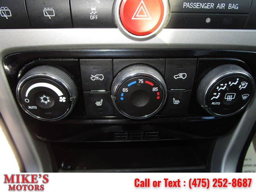 Used Chevrolet Captiva Sport Fleet FWD 4dr LT 2015 | Mike's Motors LLC. Stratford, Connecticut Used Chevrolet Captiva Sport Fleet FWD 4dr LT 2015 | Mike's Motors LLC. Stratford, Connecticut