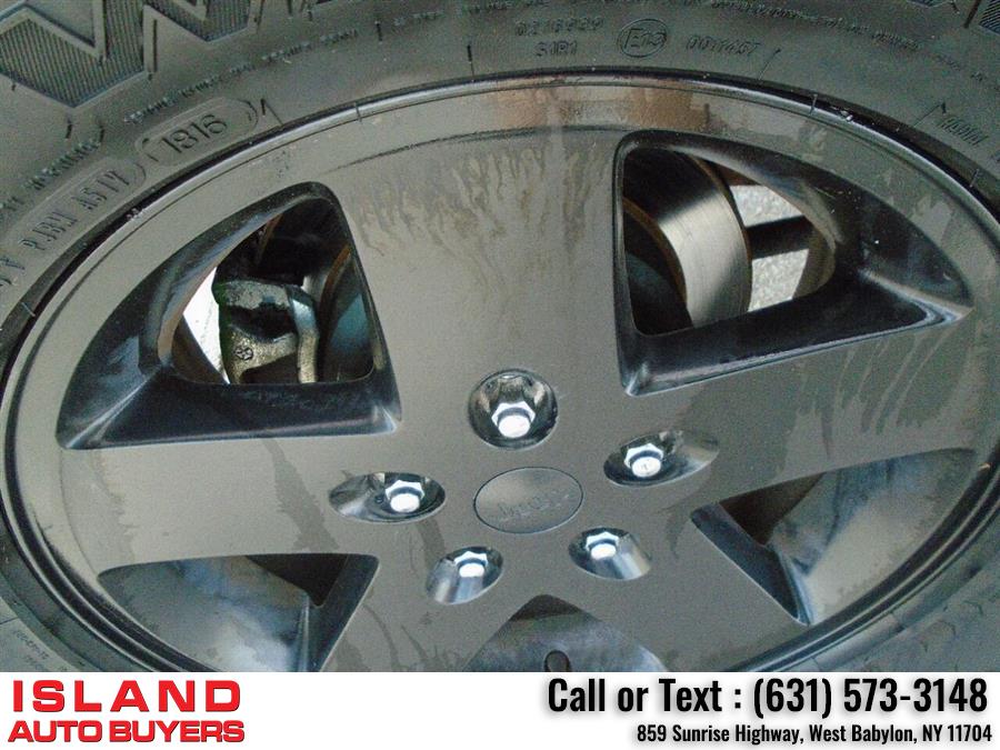 Used Jeep Wrangler Unlimited Call of Duty MW3 4x4 4dr SUV 2012 | Island Auto Buyers. West Babylon, New York Used Jeep Wrangler Unlimited Call of Duty MW3 4x4 4dr SUV 2012 | Island Auto Buyers. West Babylon, New York